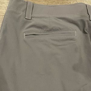 Under Armour Men’s Golf Shorts. Size 38